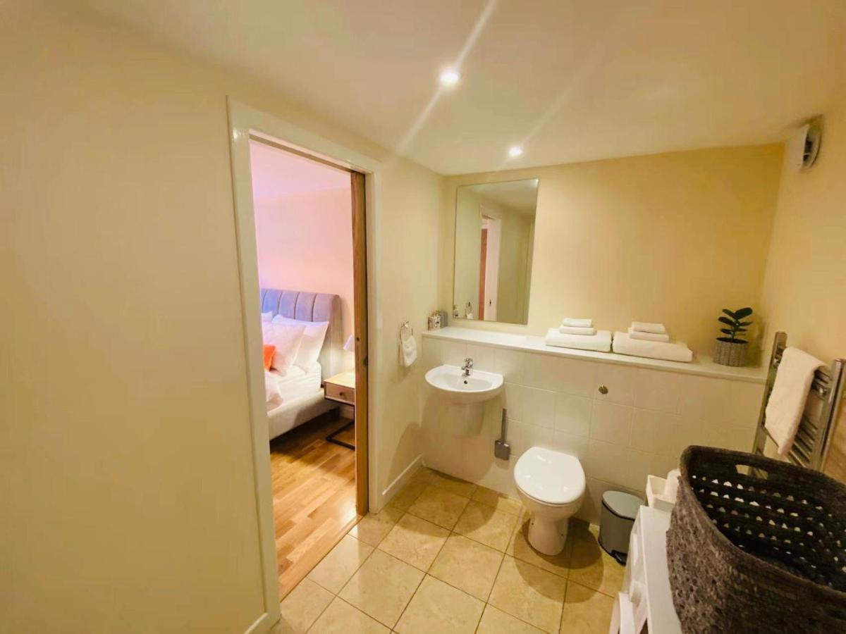 Apartamento 2 Bed 2 Bath With Private Parking Edimburgo Exterior foto