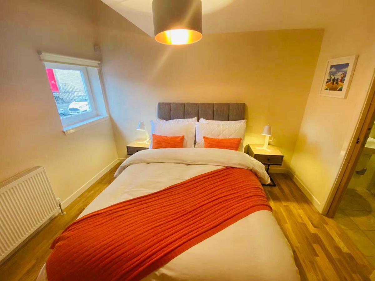 Apartamento 2 Bed 2 Bath With Private Parking Edimburgo Exterior foto