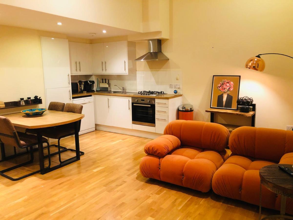 Apartamento 2 Bed 2 Bath With Private Parking Edimburgo Exterior foto