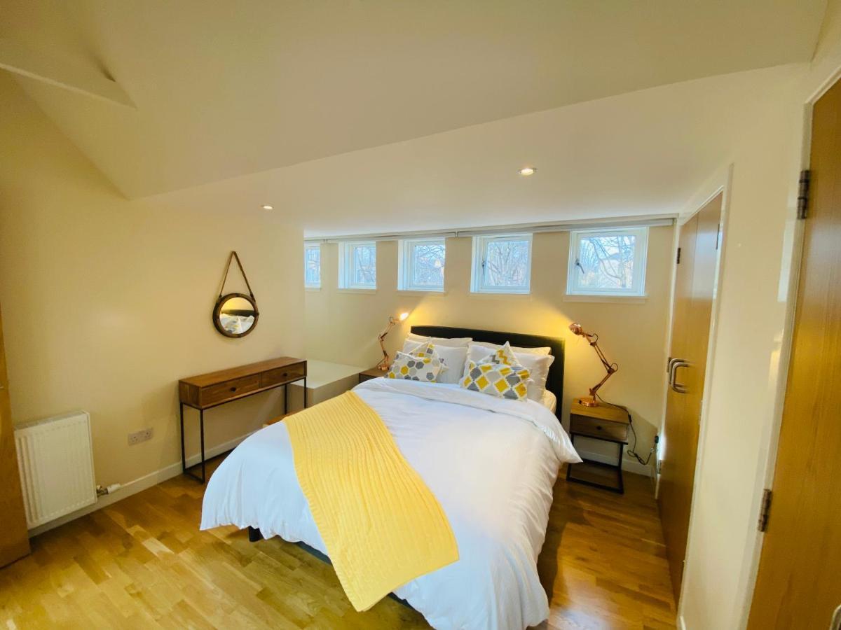 Apartamento 2 Bed 2 Bath With Private Parking Edimburgo Exterior foto