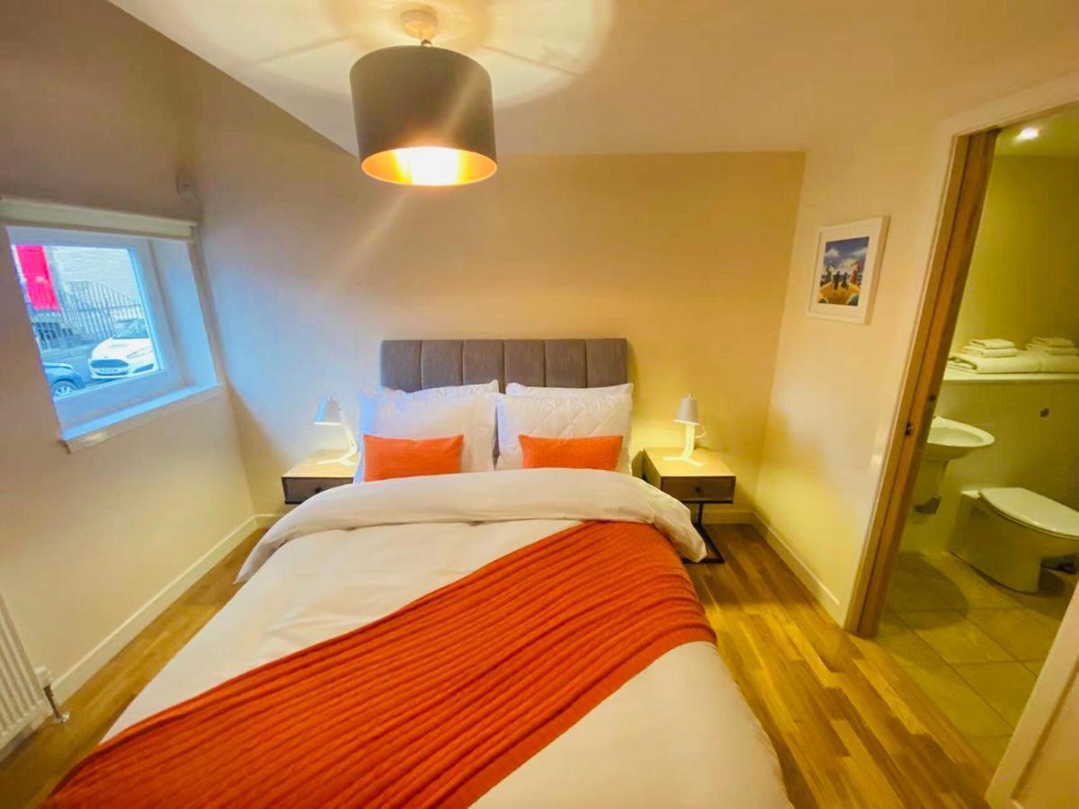 Apartamento 2 Bed 2 Bath With Private Parking Edimburgo Exterior foto