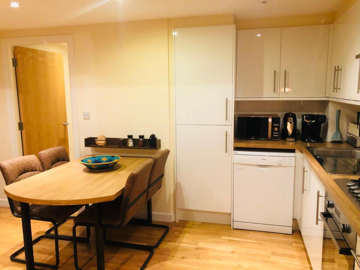 Apartamento 2 Bed 2 Bath With Private Parking Edimburgo Exterior foto