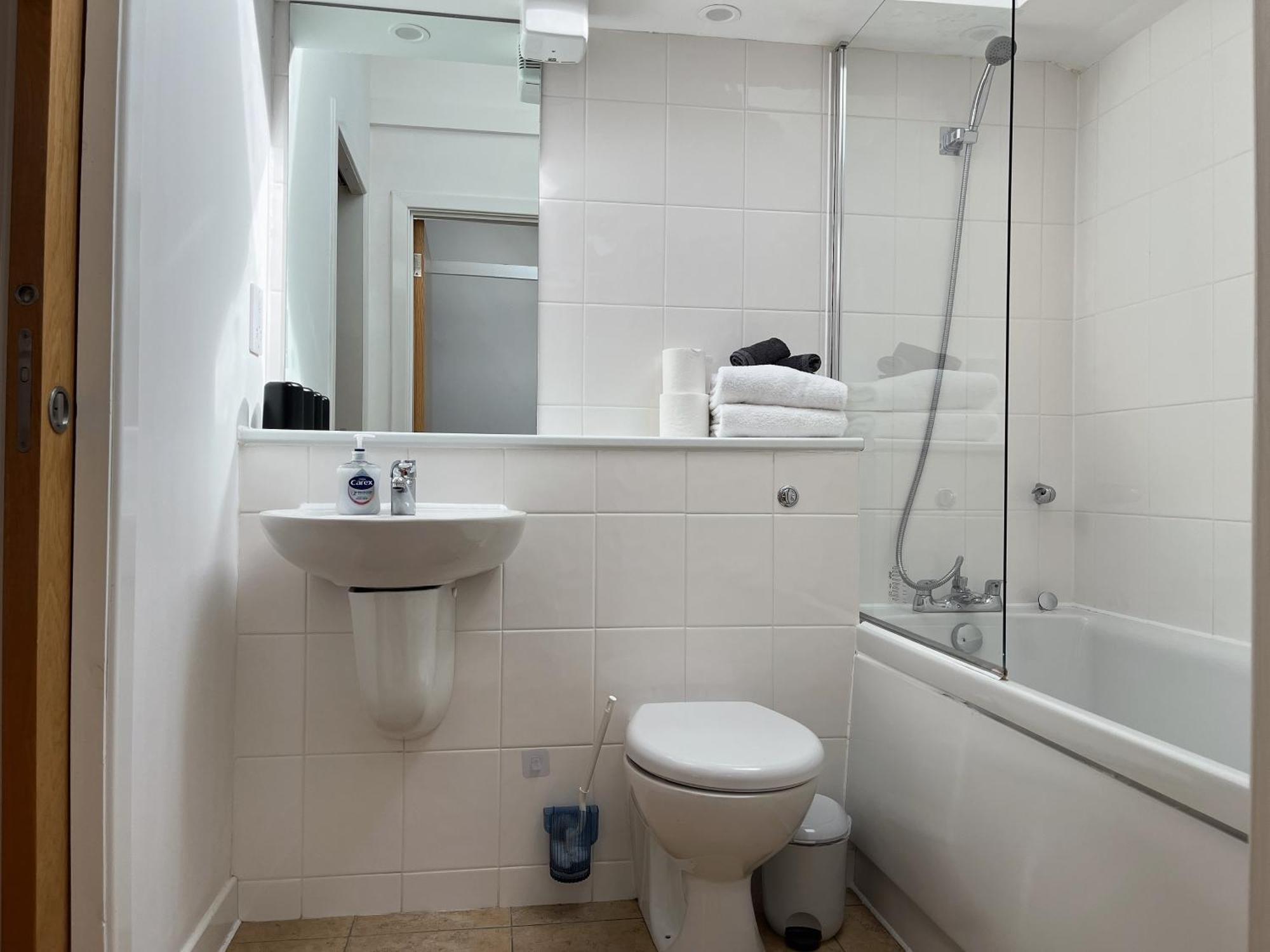 Apartamento 2 Bed 2 Bath With Private Parking Edimburgo Exterior foto